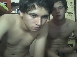 19yo latino friends have fun on cam (full)